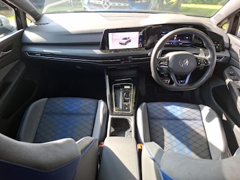 Used Volkswagen Golf 2024 for sale - 79157487: Photo