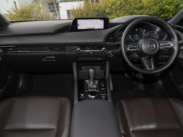 Used Mazda Mazda2 2022 for sale - 76165918: Photo 2