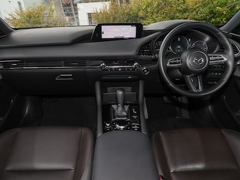 Used Mazda Mazda2 2022 for sale - 76165918: Photo 2