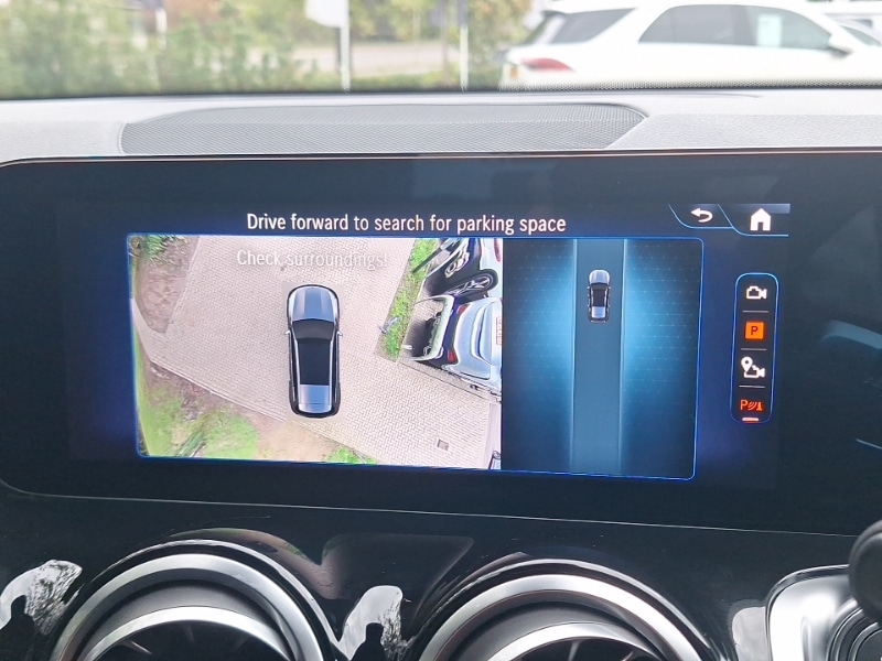 Used Mercedes-Benz EQB 2025 for sale - 76130146: Photo 16