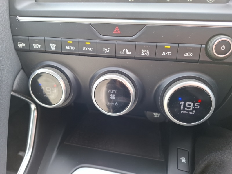 Used Jaguar E-Pace 2019 for sale - 77852430: Photo 16