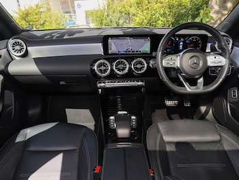 Used Mercedes-Benz CLA 2022 for sale - 75526315: Photo