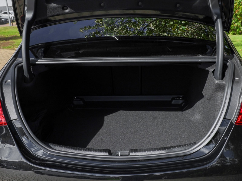 Used Mercedes-Benz C Class 2025 for sale - 76331698: Photo 8