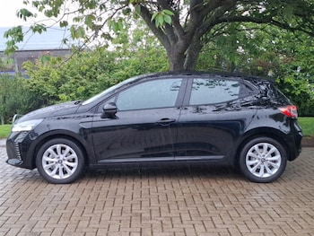 Used Renault Clio 2024 for sale - 78853464: Photo