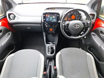 Used Toyota AYGO 2021 for sale - 75989227: Photo