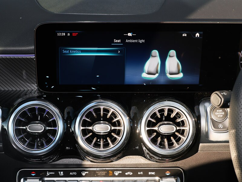 Used Mercedes-Benz GLB 2025 for sale - 77214036: Photo 17