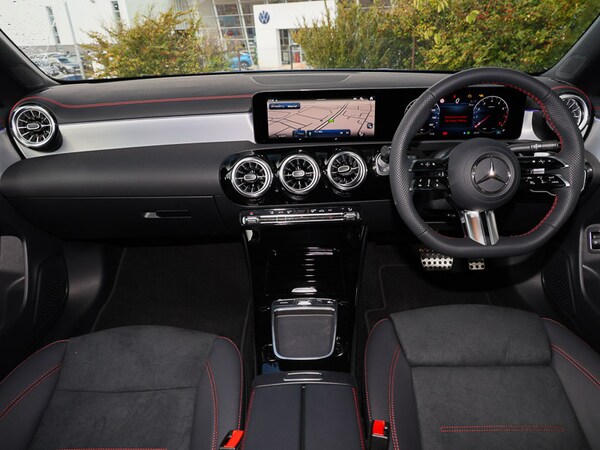 Used Mercedes-Benz CLA 2025 for sale - 76130000: Photo 2