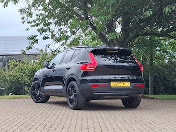 Used Volvo XC40 2025 for sale - 79411617: Photo