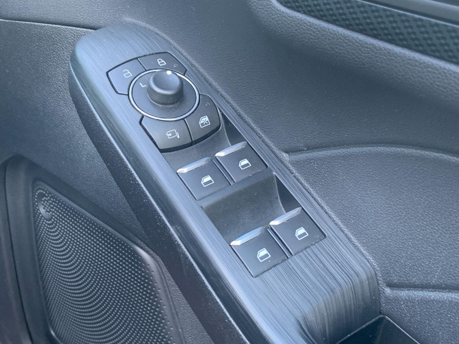 Used Ford Kuga for sale - 77970010: Photo 40