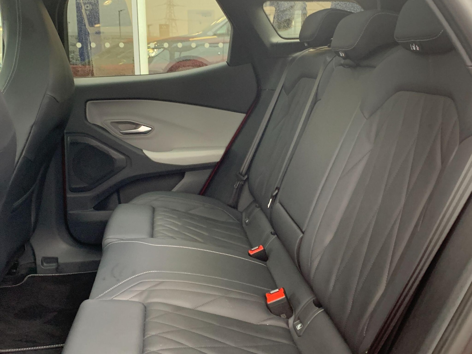 Used Ford Explorer 2024 for sale - 76899408: Photo 19