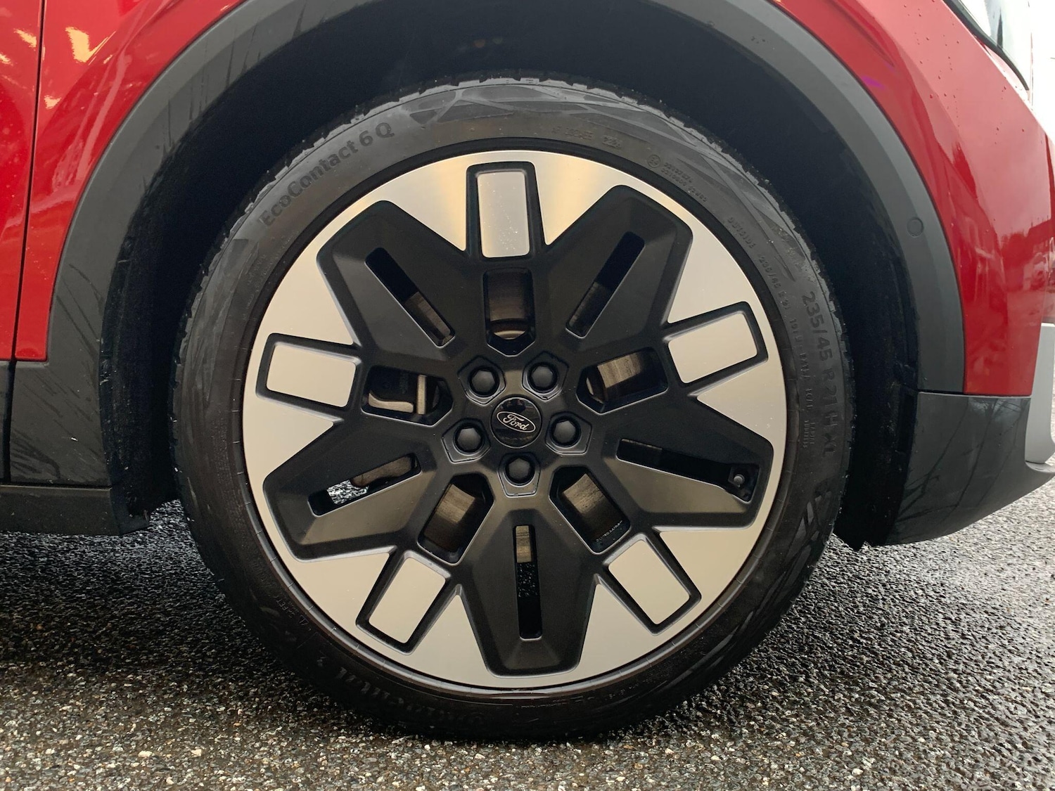 Used Ford Explorer 2024 for sale - 76899408: Photo 31