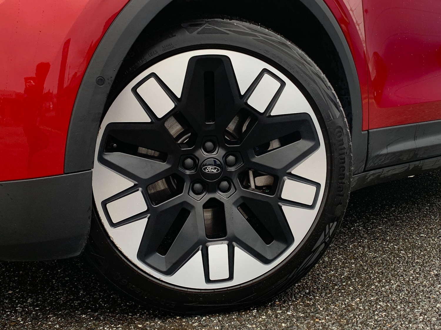 Used Ford Explorer 2024 for sale - 76899408: Photo 32