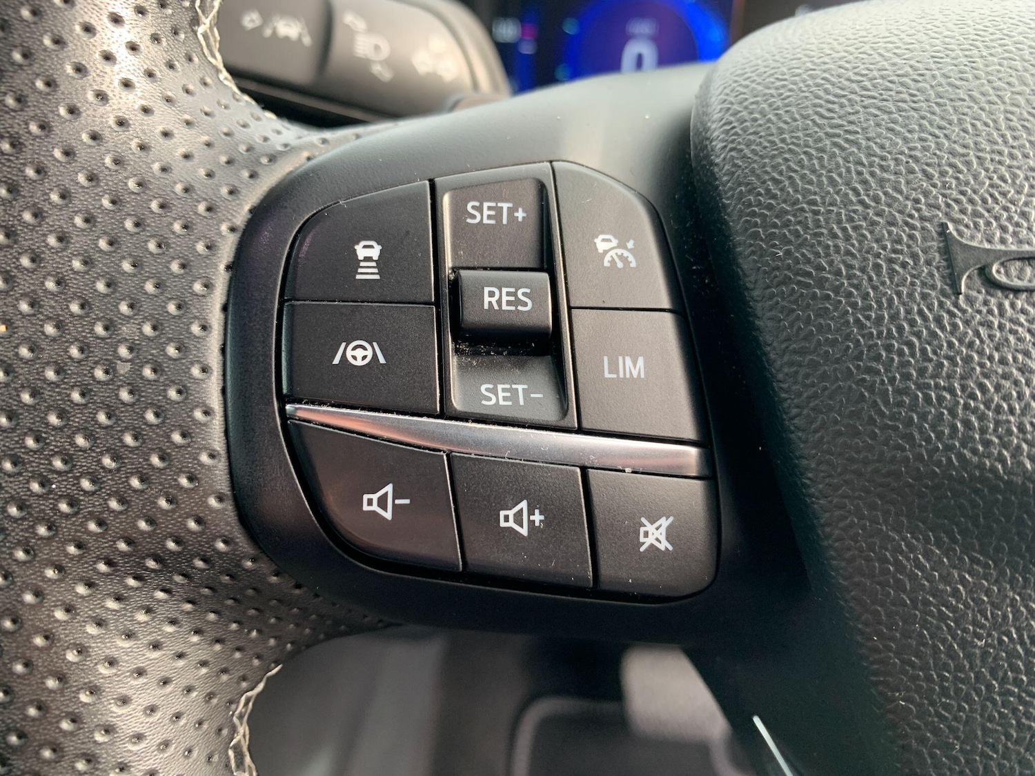 Used Ford Puma 2023 for sale - 76306360: Photo 26