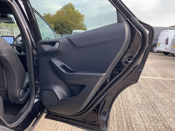 Used Ford Puma 2023 for sale - 76306360: Photo 31