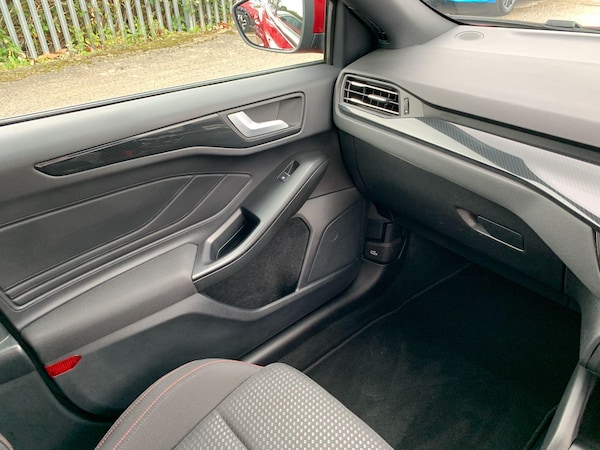 Used Ford Focus 2023 for sale - 76306530: Photo 18