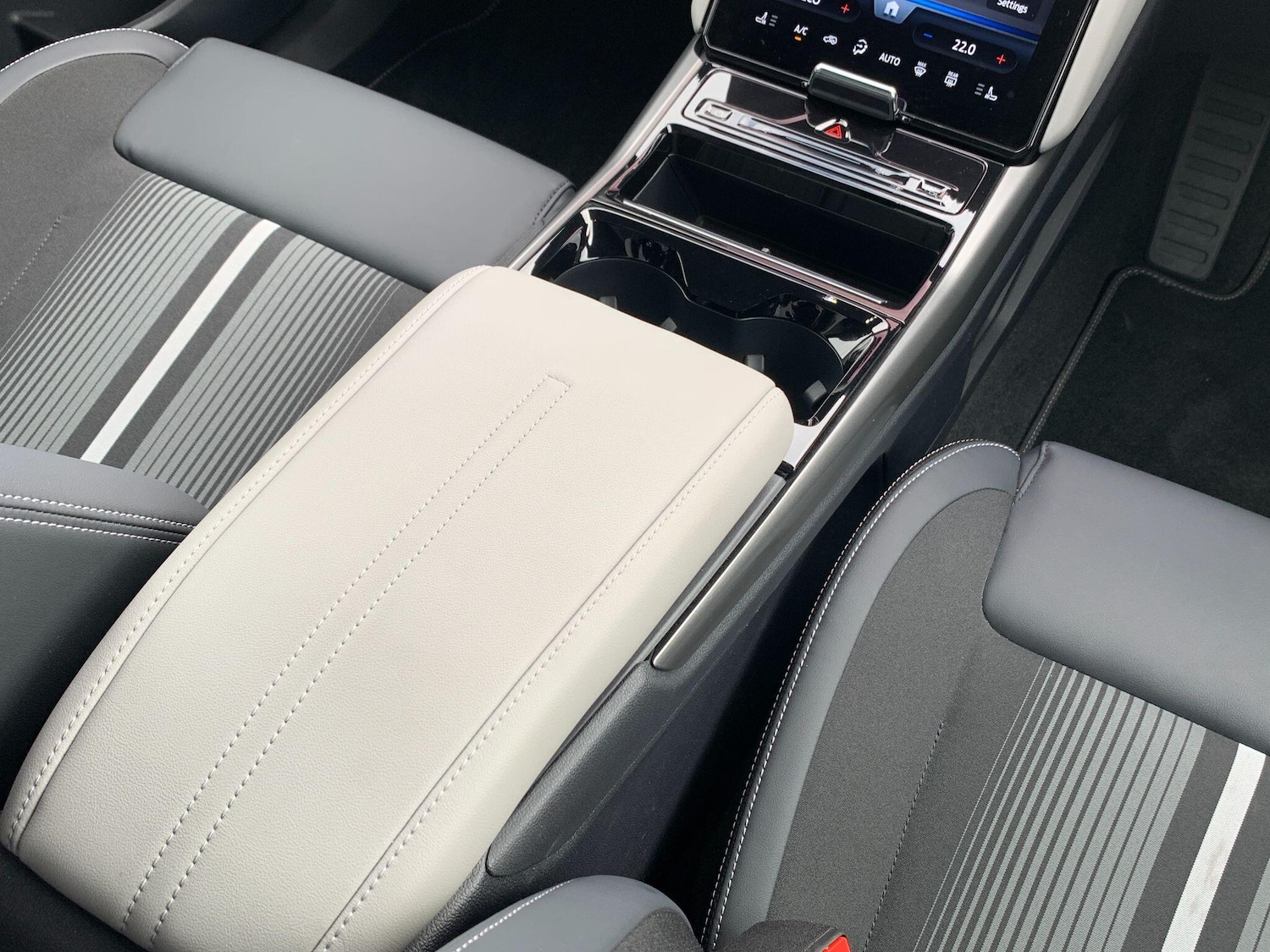 Used Ford Capri 2024 for sale - 76993086: Photo 43