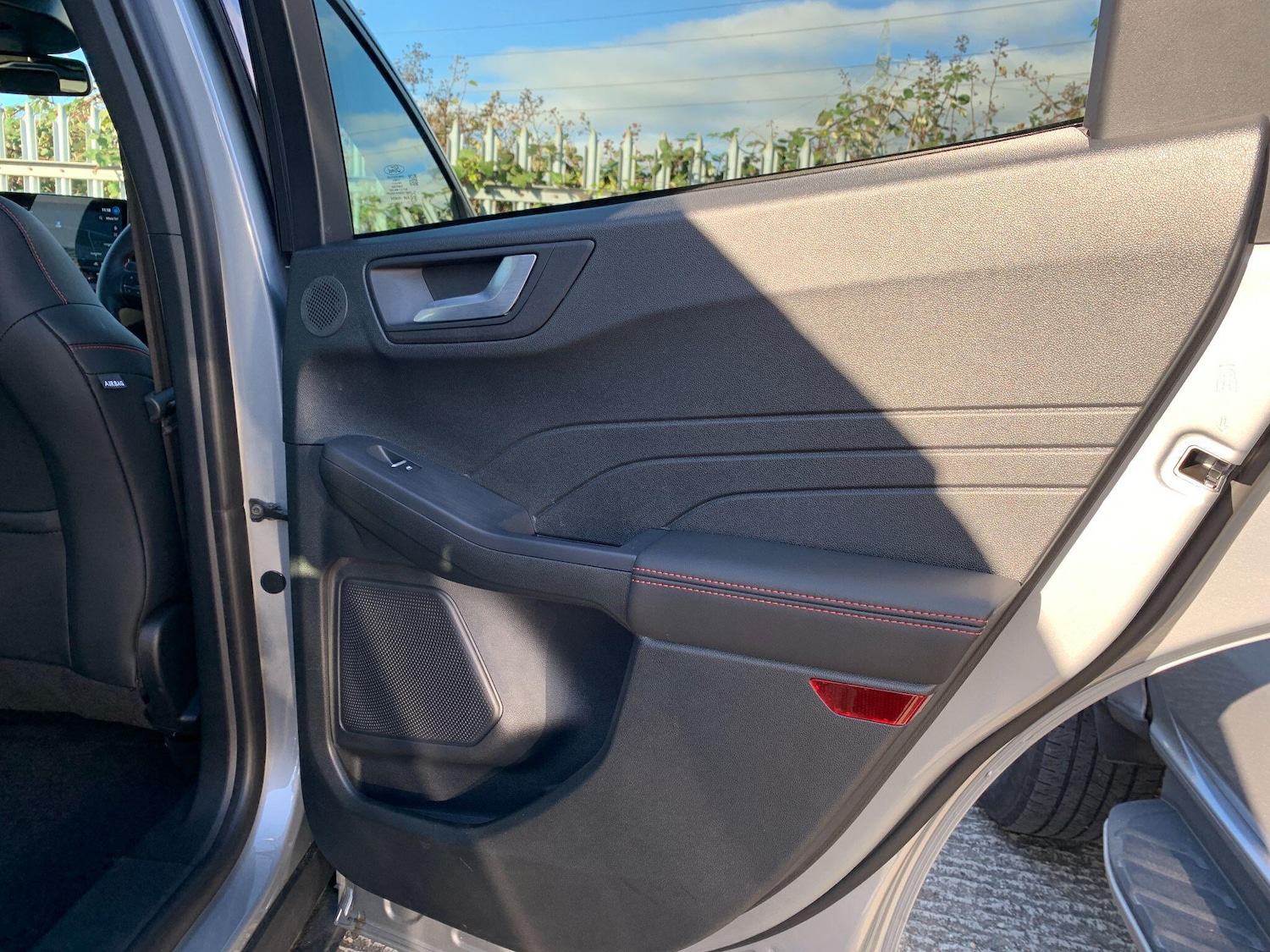 Used Ford Kuga 2025 for sale - 76658638: Photo 25