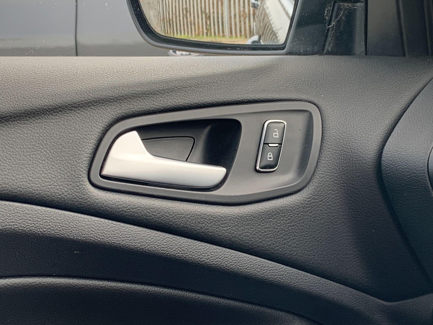 Used Ford Kuga 2016 for sale - 77625651: Photo 27