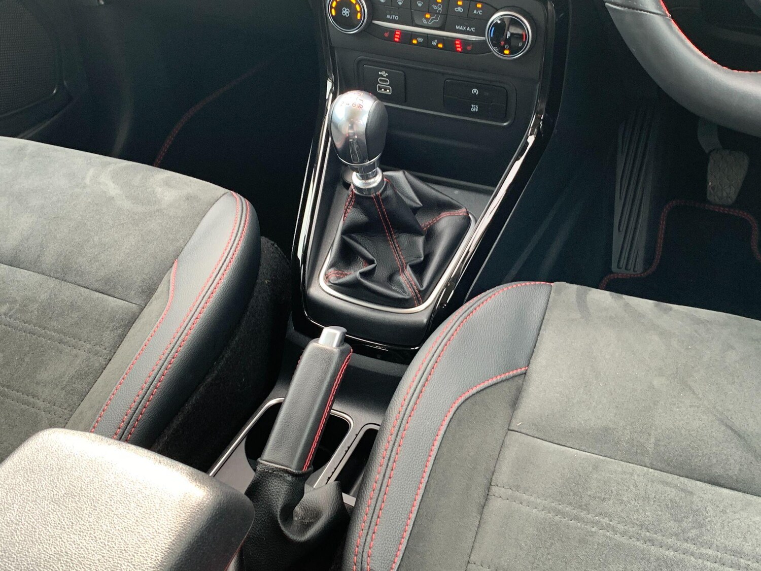 Used Ford Ecosport for sale - 77883148: Photo 42