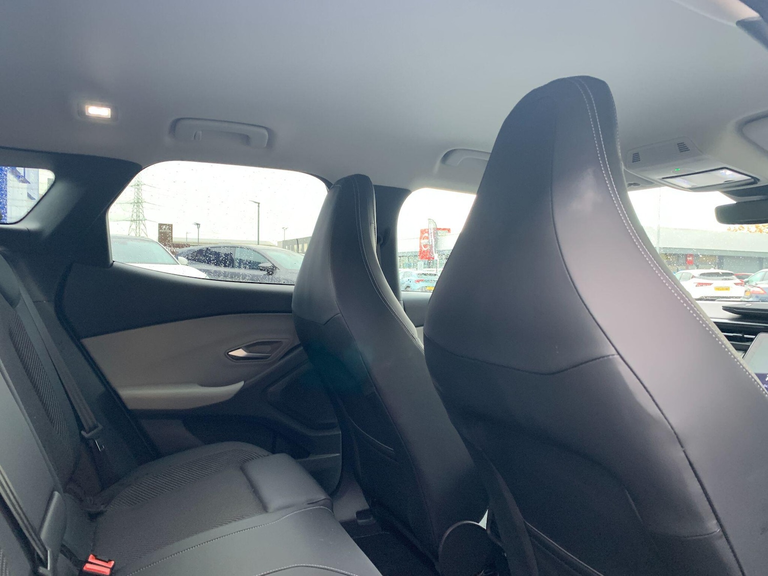 Used Ford Explorer 2025 for sale - 76898812: Photo 19