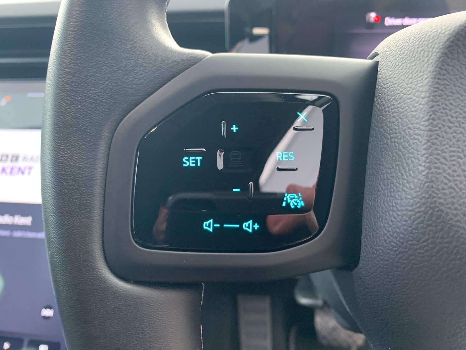 Used Ford Explorer 2025 for sale - 76898812: Photo 23