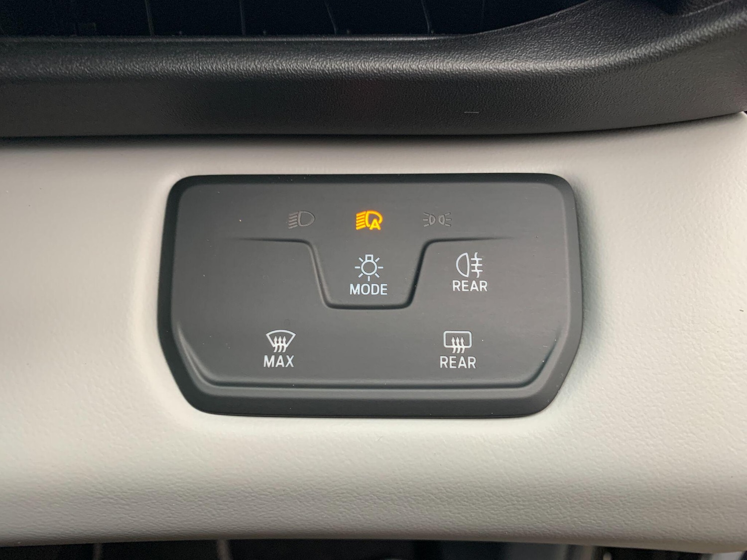 Used Ford Explorer 2025 for sale - 76898812: Photo 25