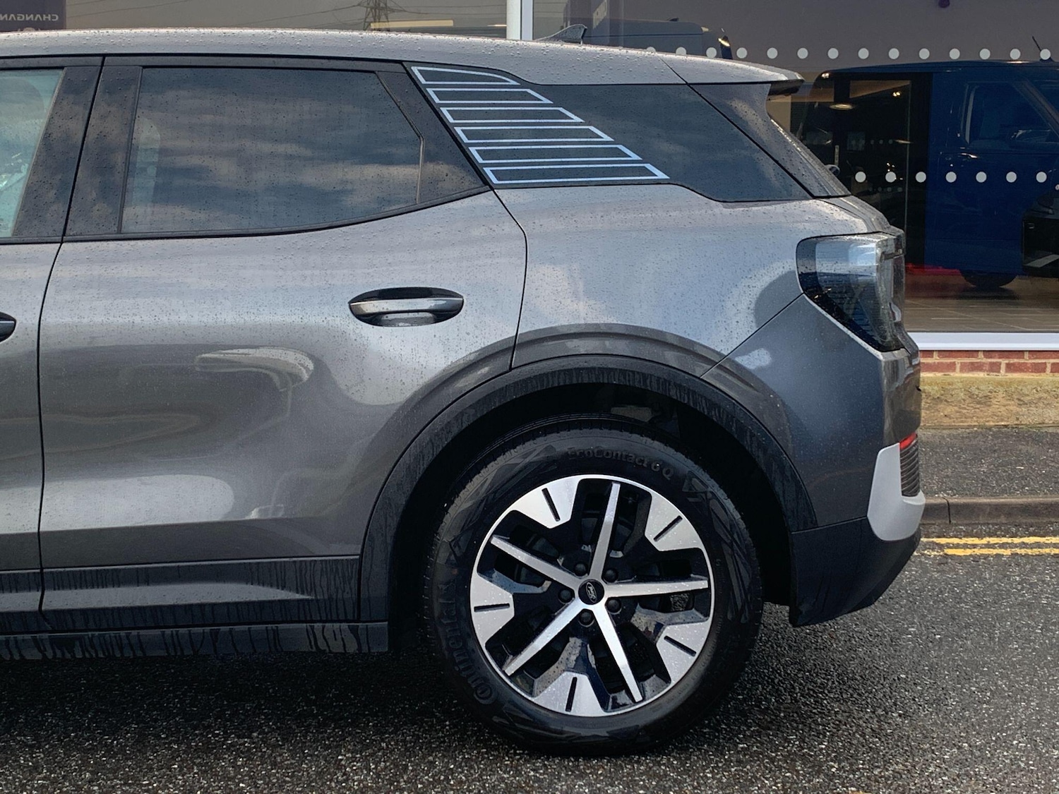 Used Ford Explorer 2025 for sale - 76898812: Photo 31