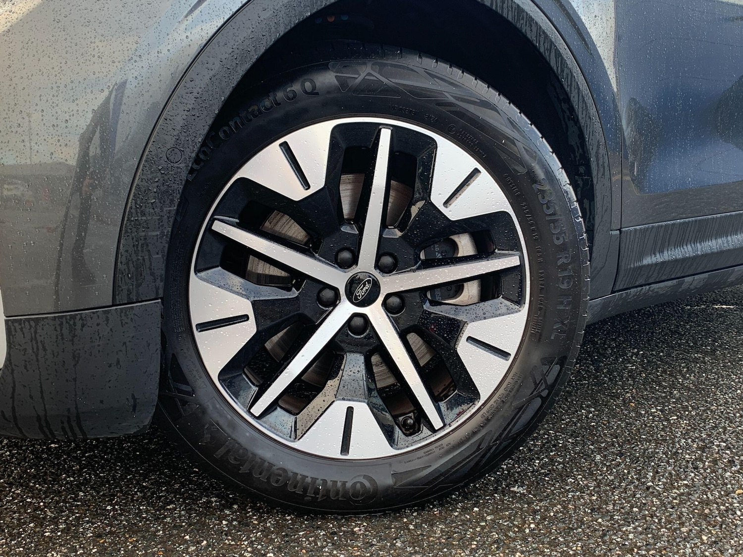 Used Ford Explorer 2025 for sale - 76898812: Photo 32