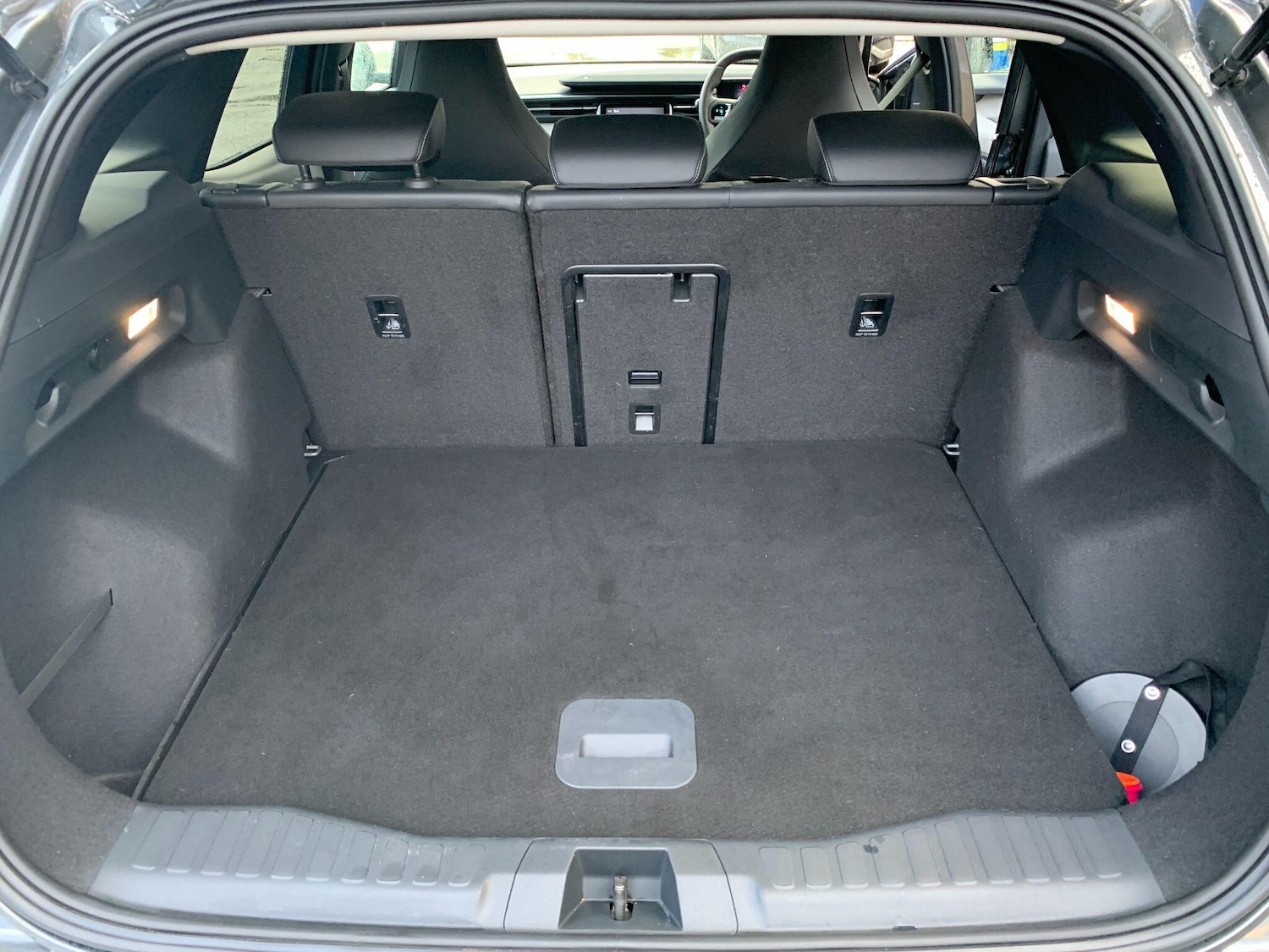 Used Ford Explorer 2025 for sale - 76898812: Photo 39