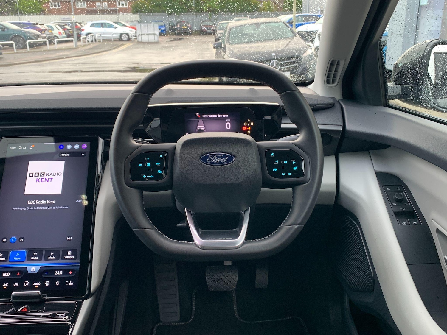 Used Ford Explorer 2025 for sale - 76898812: Photo 40