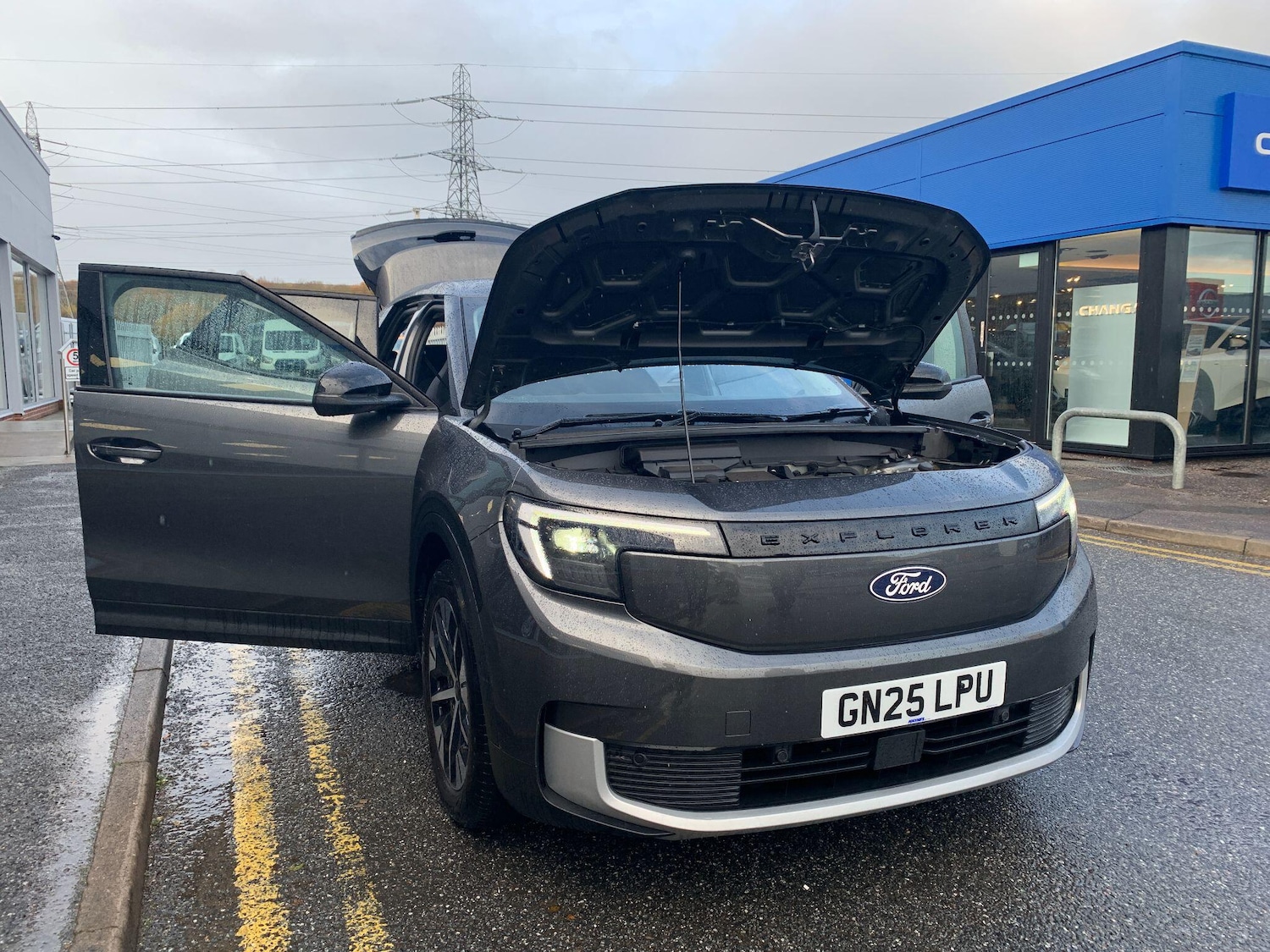 Used Ford Explorer 2025 for sale - 76898812: Photo 8