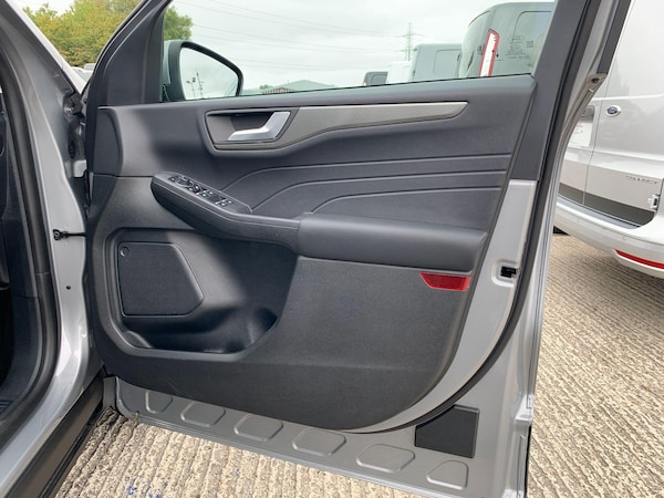 Used Ford Kuga 2025 for sale - 75645914: Photo 60