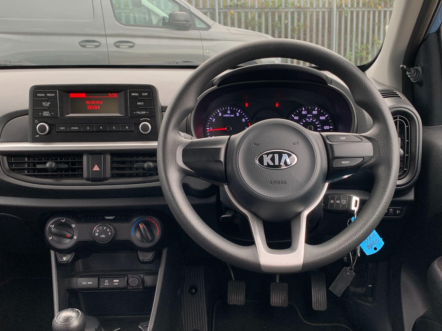 Used Kia Picanto 2018 for sale - 76994987: Photo 40