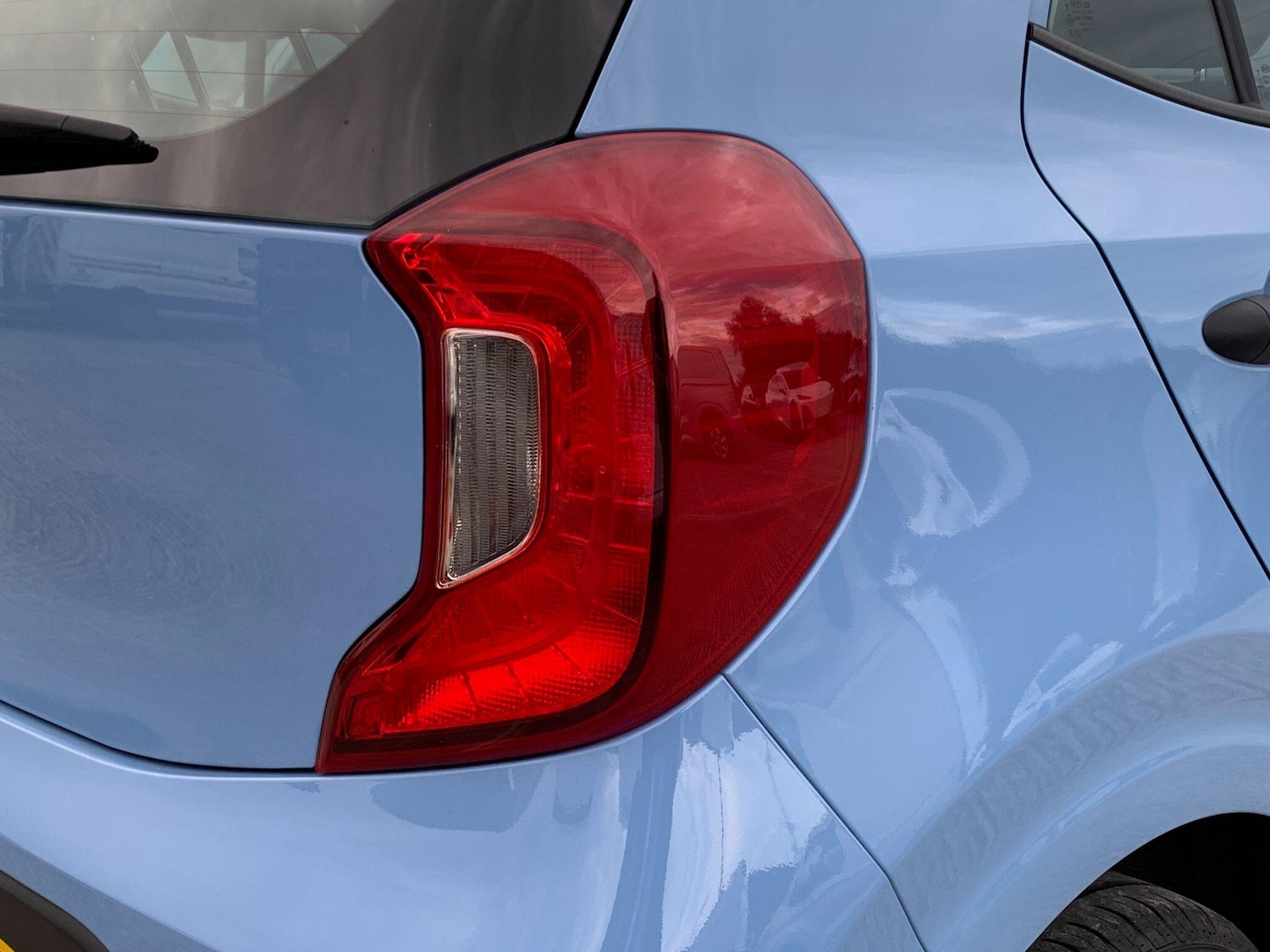 Used Kia Picanto 2018 for sale - 76994987: Photo 42