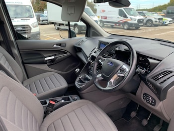 Used Ford Tourneo Connect 2019 for sale - 75915344: Photo
