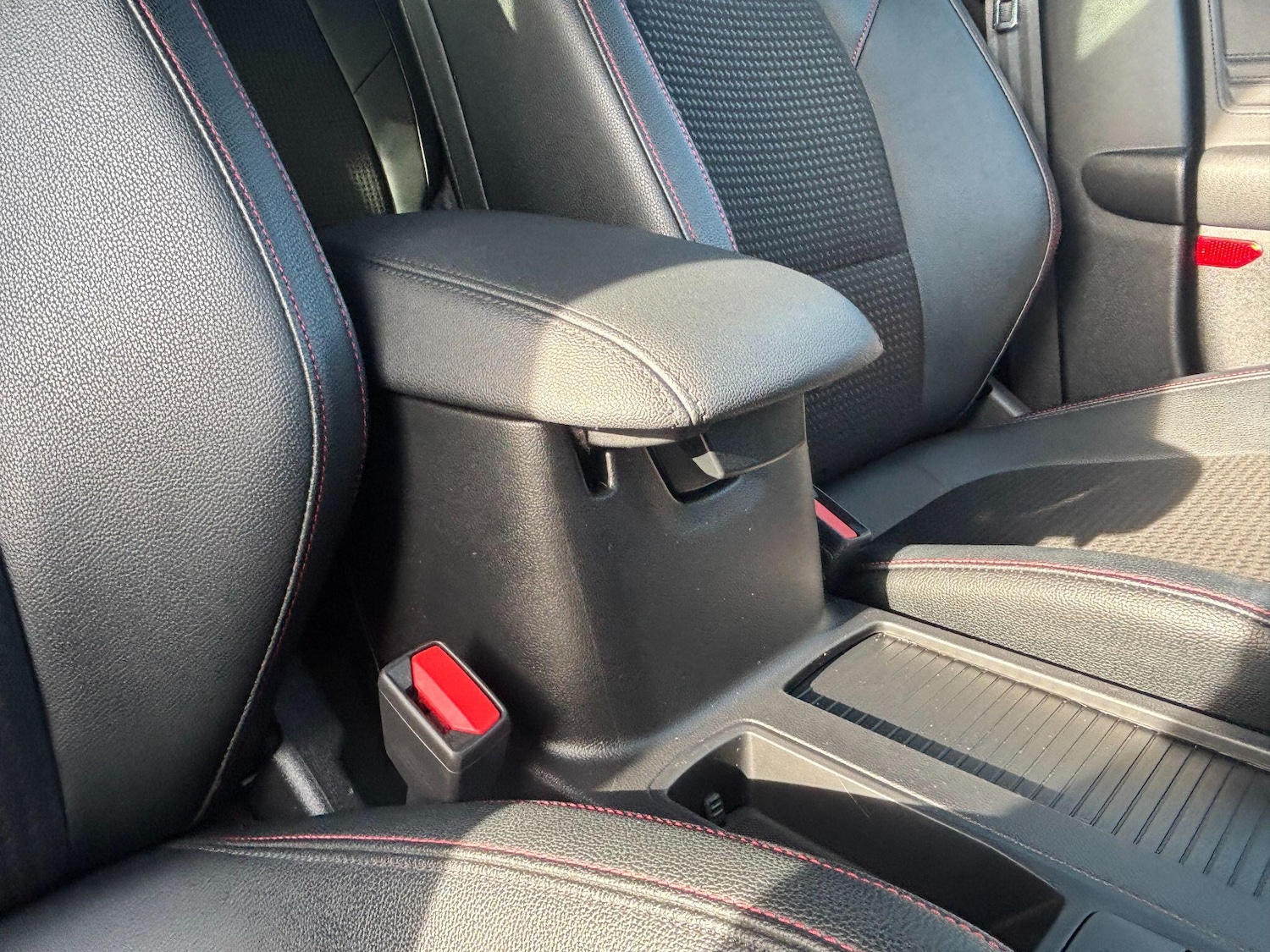 Used Ford Focus for sale - 76440366: Photo 55