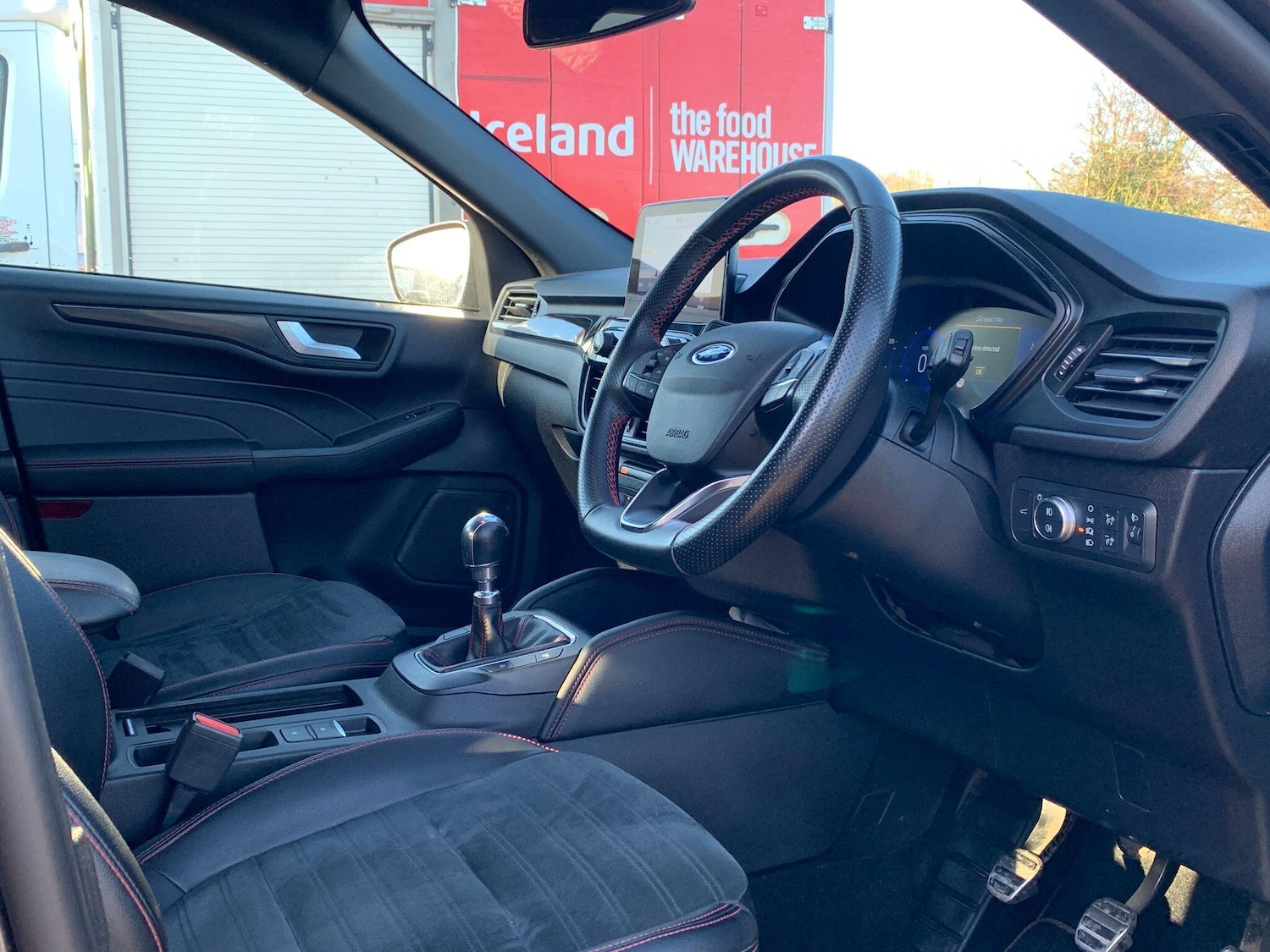 Used Ford Kuga 2022 for sale - 77455536: Photo 2