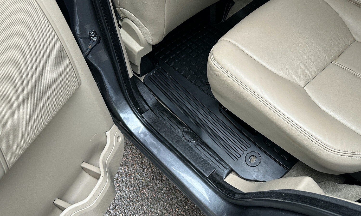 Used Land Rover Discovery 2015 for sale - 77474561: Photo 40