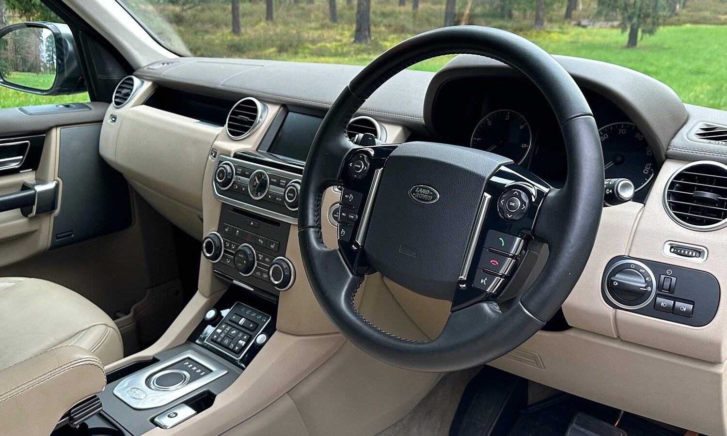 Used Land Rover Discovery 2015 for sale - 77474561: Photo 9