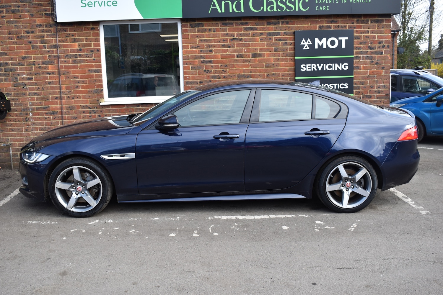 Used Jaguar XE 2016 for sale - 77818047: Photo 18