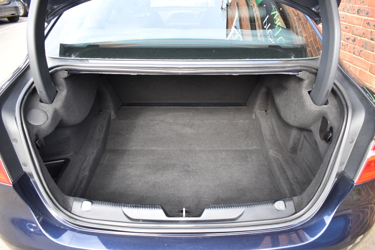 Used Jaguar XE 2016 for sale - 77818047: Photo 21