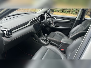 Used MG MG ZS 2023 for sale - 75625375: Photo