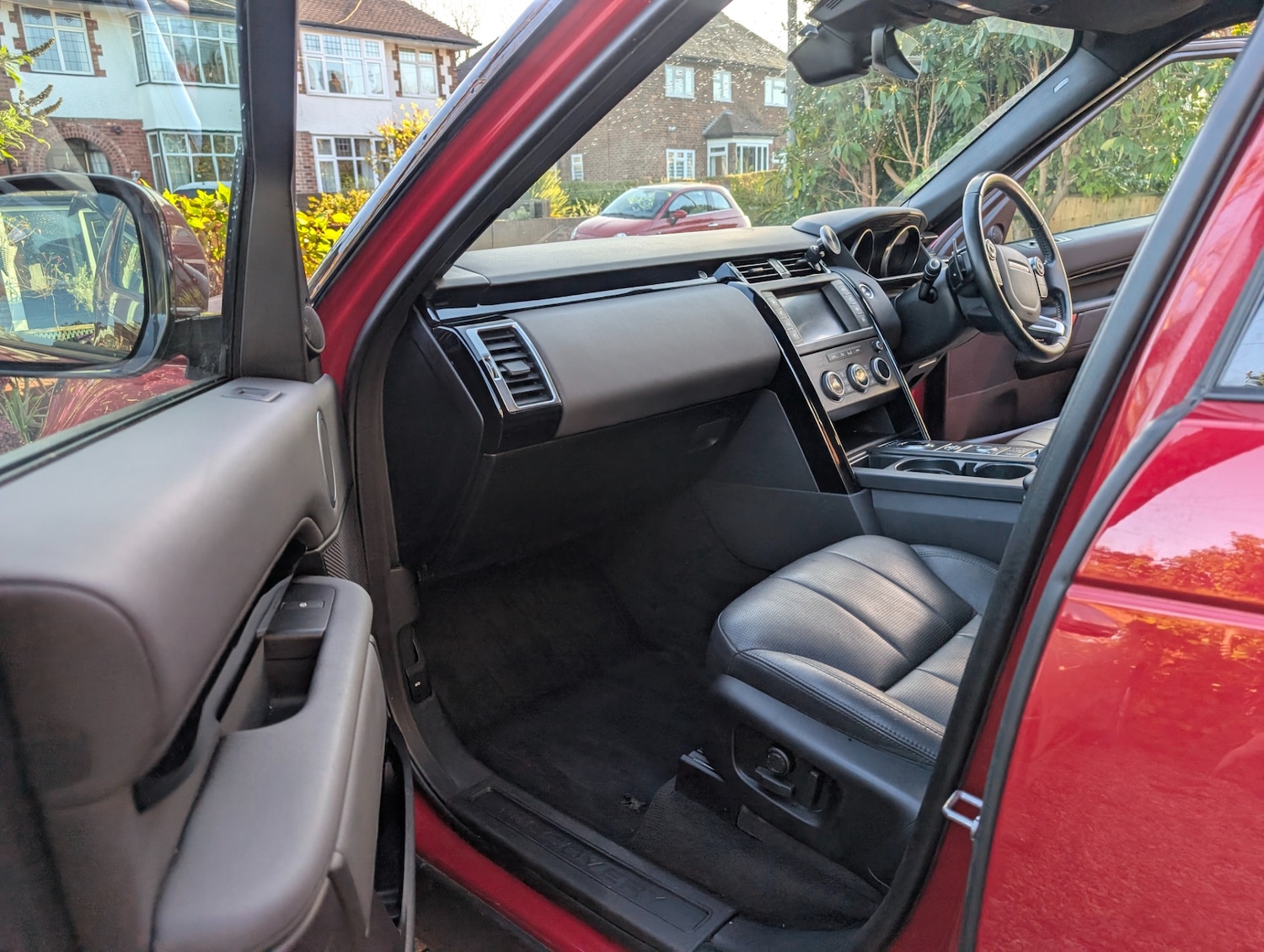 Used Land Rover Discovery 2017 for sale - 76603893: Photo 22