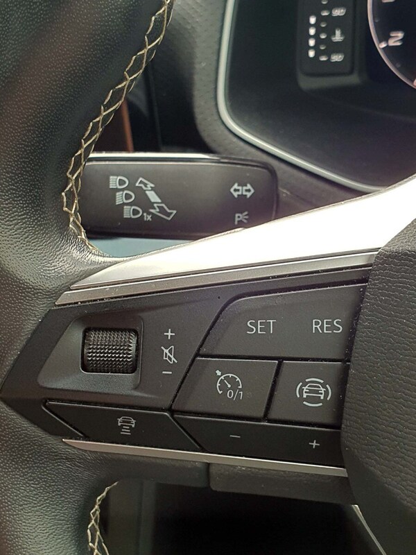 Used SEAT Arona 2023 for sale - 75483328: Photo 32