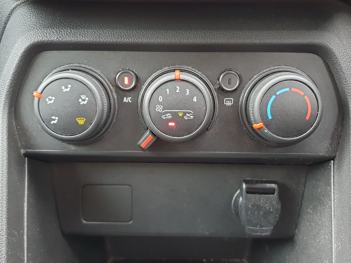 Used Dacia Sandero 2022 for sale - 76338743: Photo 21