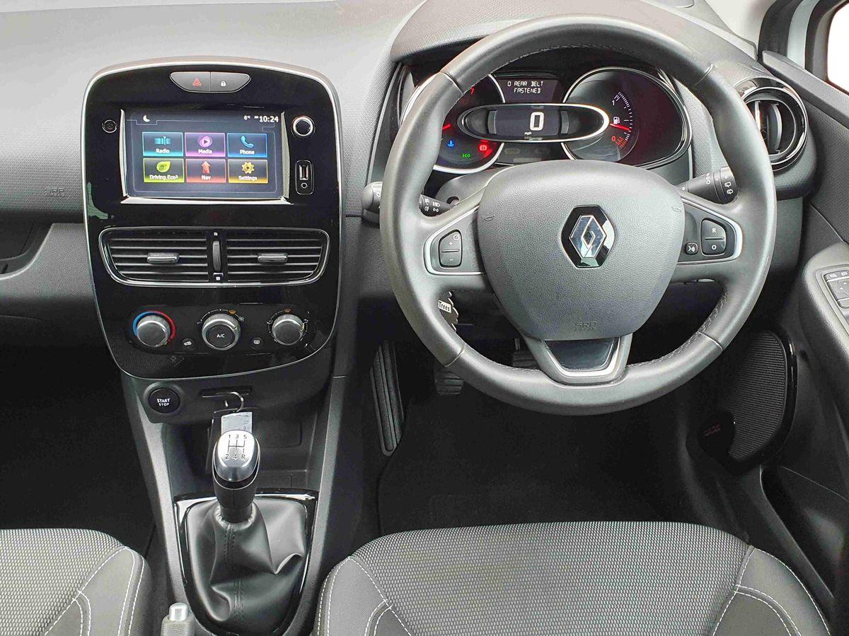 Used Renault Clio 2018 for sale - 76966602: Photo 12