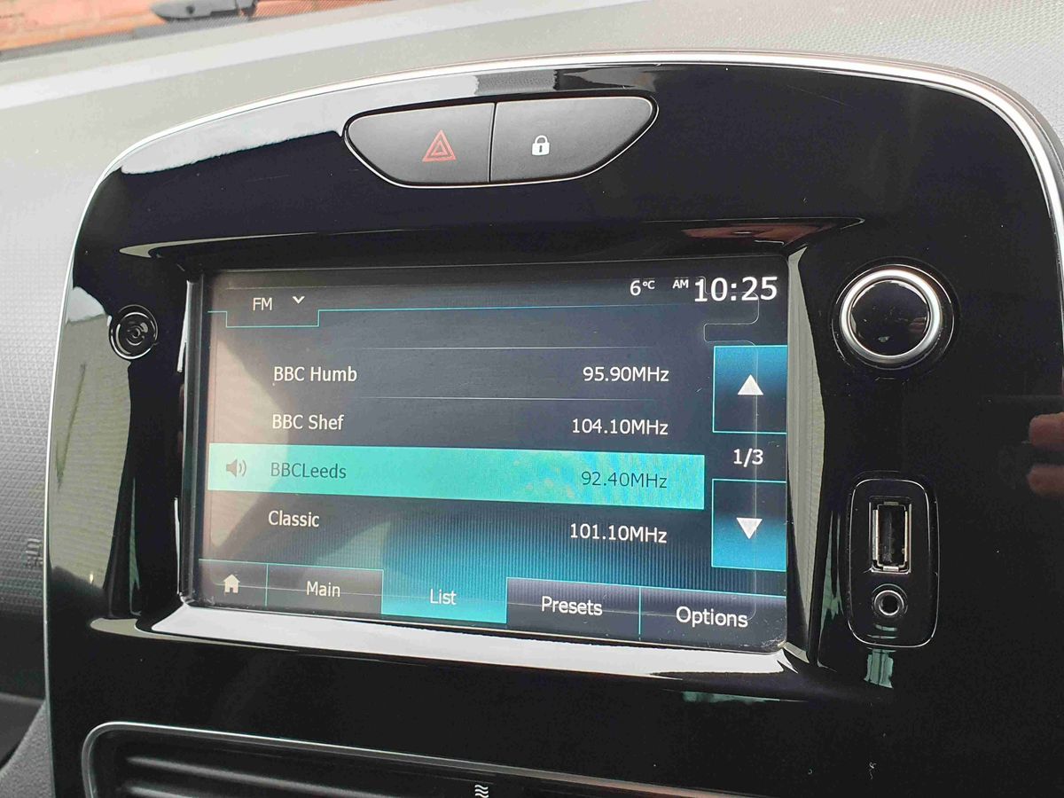 Used Renault Clio 2018 for sale - 76966602: Photo 20