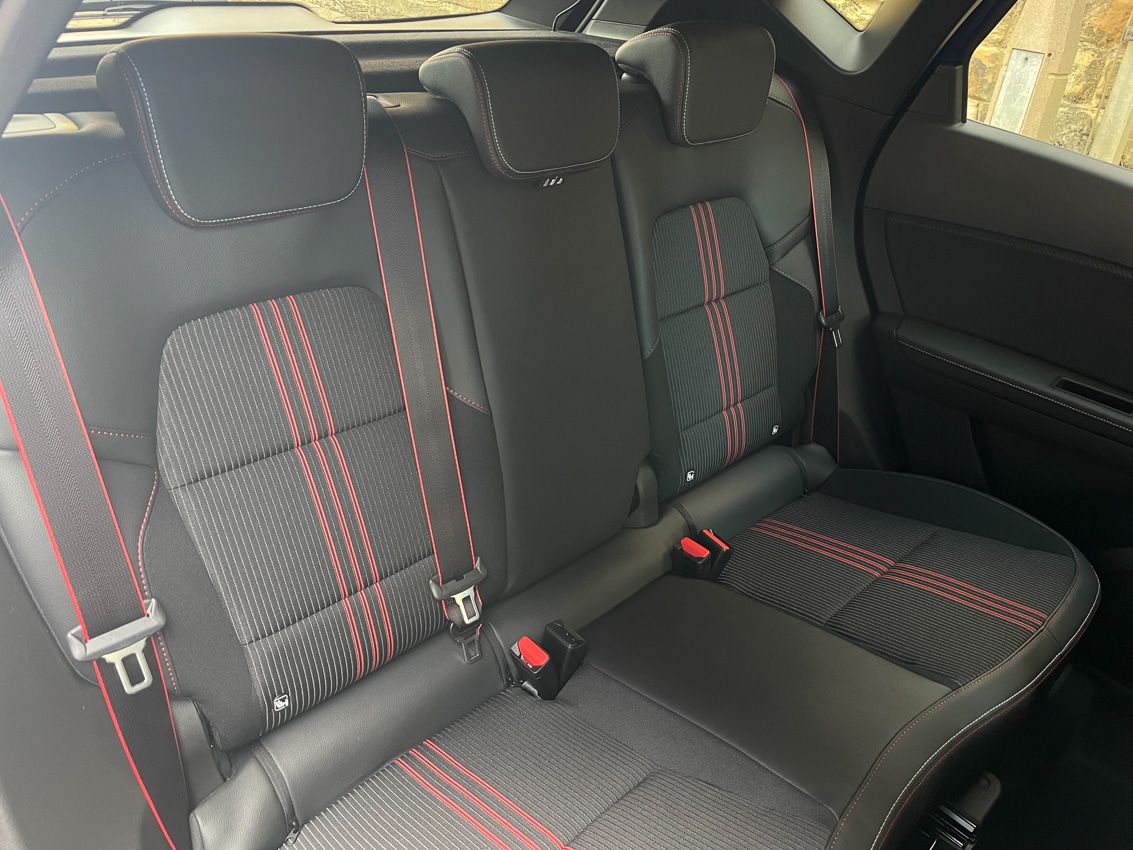 Used Renault Captur for sale - 77145315: Photo 6