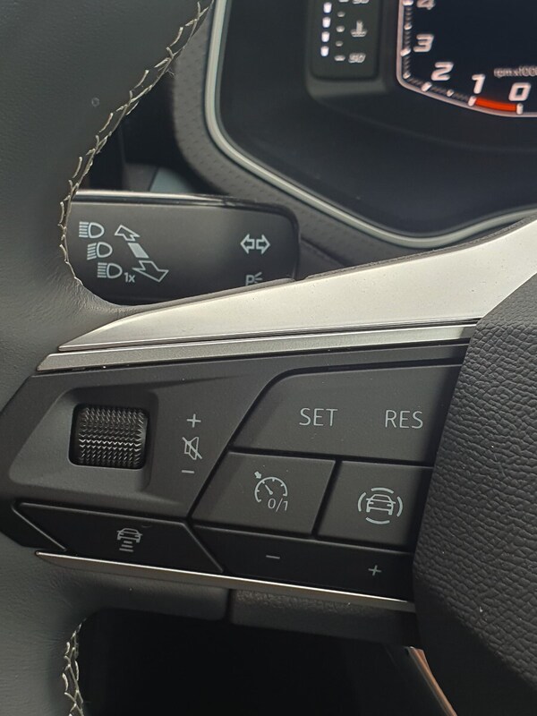 Used SEAT Arona 2025 for sale - 75636795: Photo 35