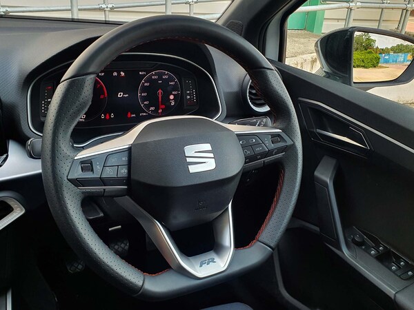 Used SEAT Arona 2025 for sale - 75483329: Photo 16
